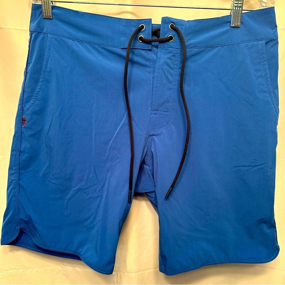 Rhone Royal Blue Tech Board Short 9 Inch Inseam Men’s Size‎ 32 Drawstring Waist